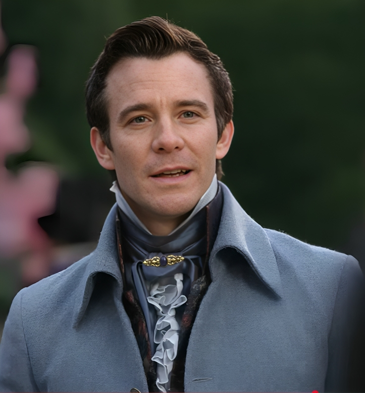 Bridgerton Luke Thompson Grey Coat - Image 3